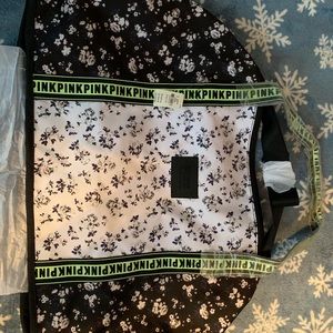 Victoria Secret PINK Duffle Bag *New*
